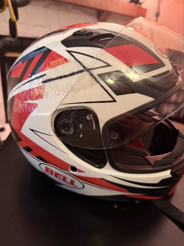 hel2 Bell Motorcycle Helmet - Size: M 57-58 CM - Beautiful Red, Black & White